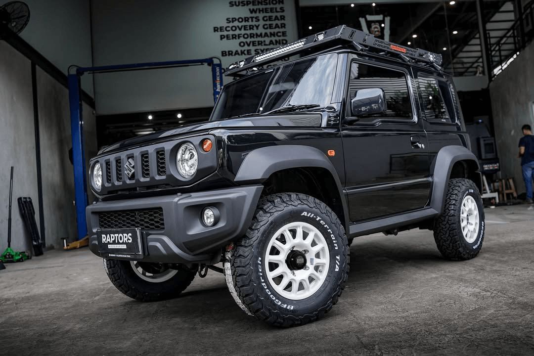 Suzuki Jimny na Fullrace Rally-T 7x15 low offset
